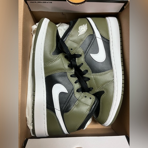 NEW Air Jordan 1 Mid- Kids Black and Olive Sneaker. Size 6Y. IN BOX, never worn - Picture 9 of 10